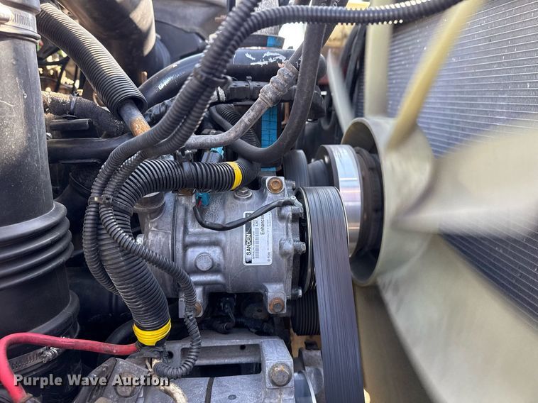 image for item EG5692 2009 International 7500 Crew Cab crane truck