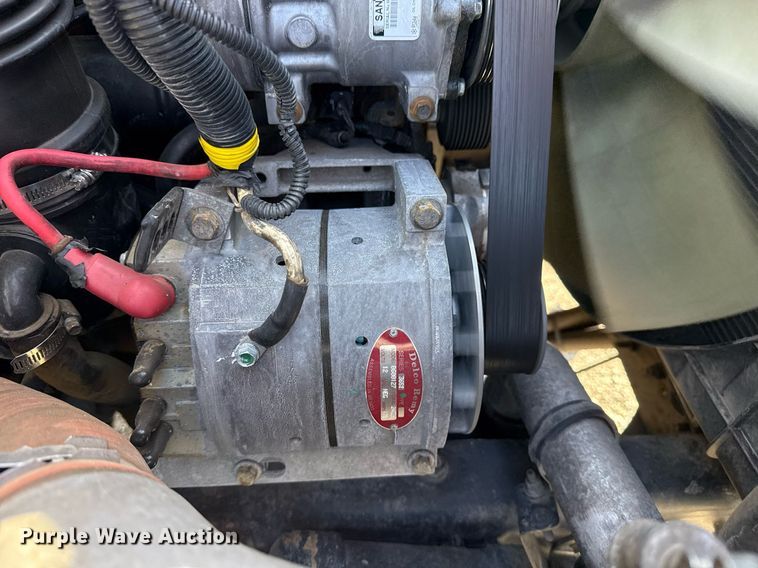 image for item EG5692 2009 International 7500 Crew Cab crane truck