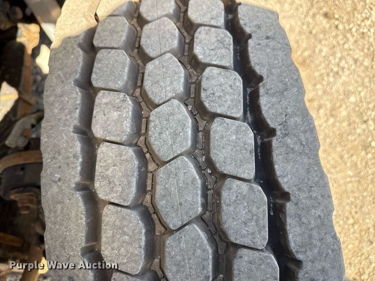 image for item EG5692 2009 International 7500 Crew Cab crane truck