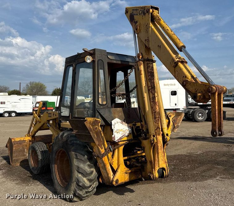 image for item EG5694 1973 Case 580B backhoe