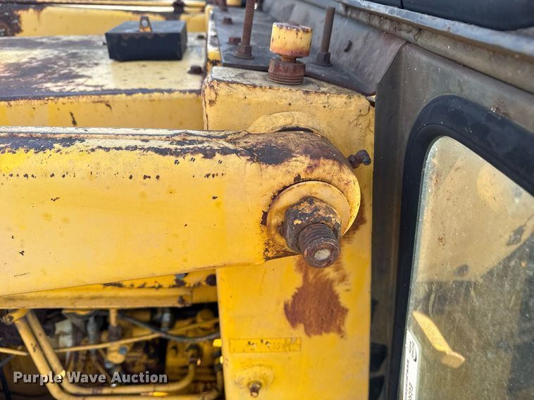 image for item EG5694 1973 Case 580B backhoe