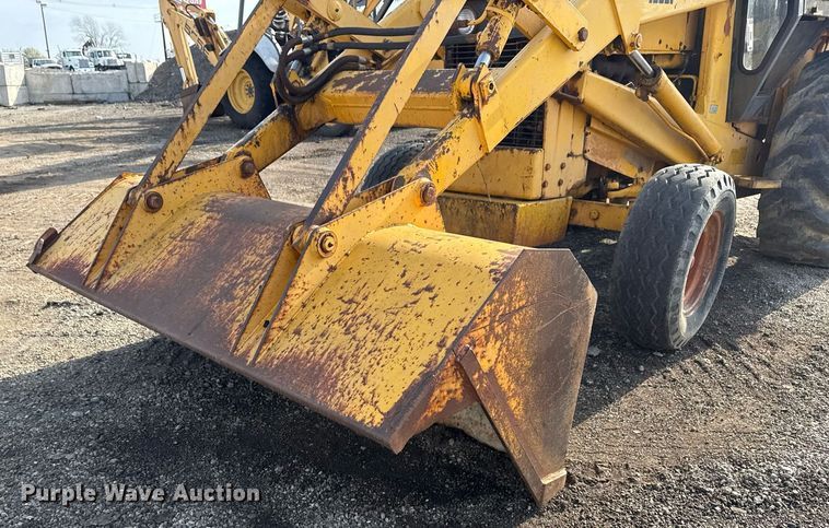 image for item EG5694 1973 Case 580B backhoe