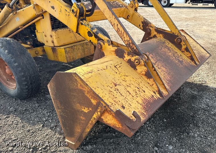 image for item EG5694 1973 Case 580B backhoe