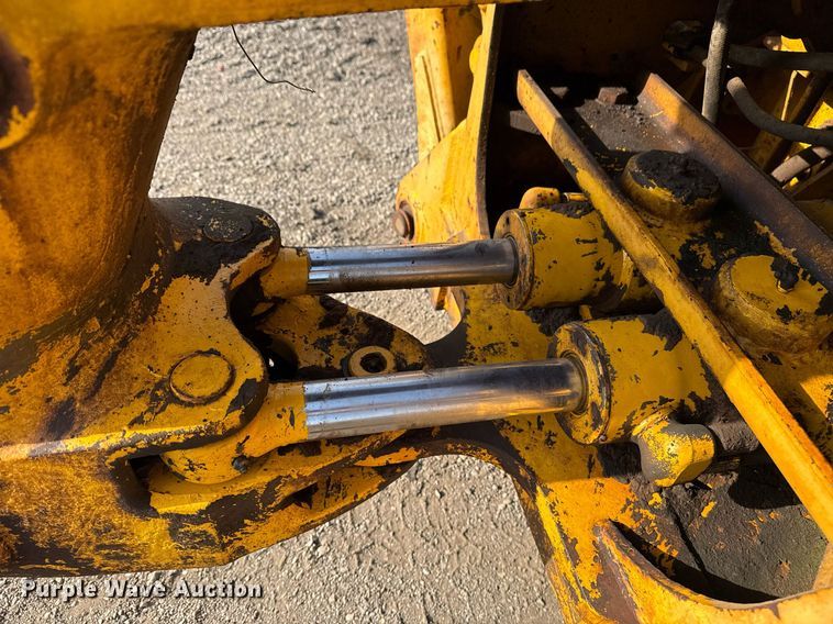 image for item EG5694 1973 Case 580B backhoe