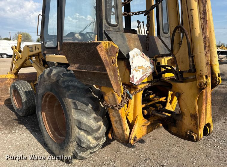 image for item EG5694 1973 Case 580B backhoe