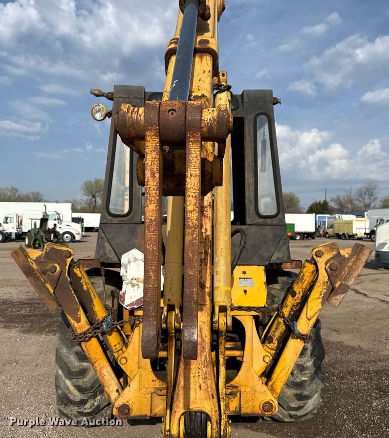 image for item EG5694 1973 Case 580B backhoe