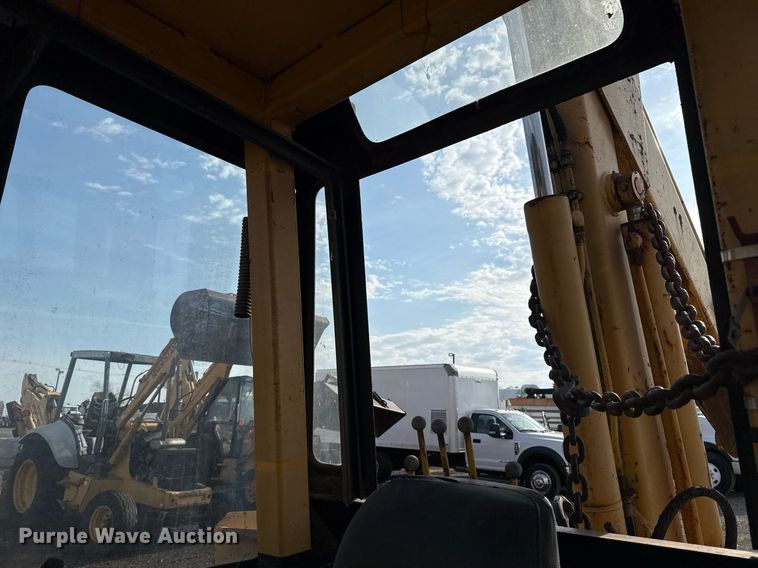 image for item EG5694 1973 Case 580B backhoe