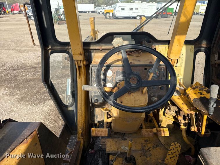 image for item EG5694 1973 Case 580B backhoe