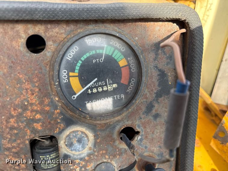 image for item EG5694 1973 Case 580B backhoe