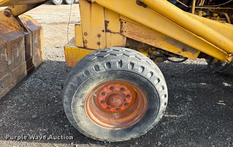 image for item EG5694 1973 Case 580B backhoe