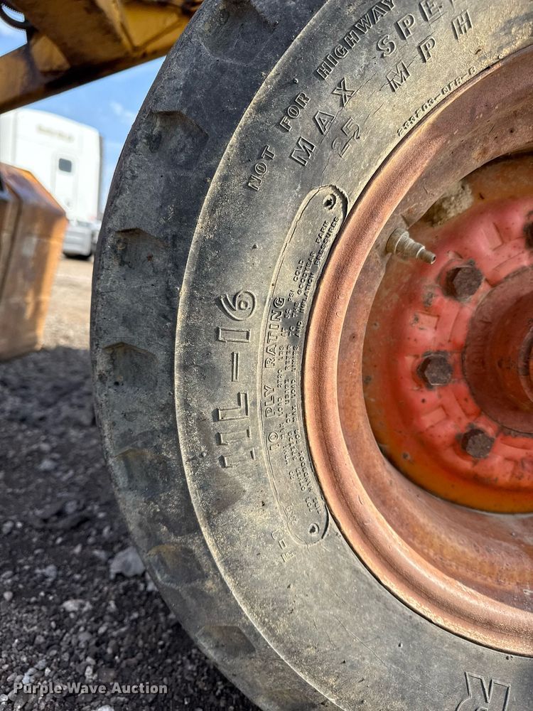 image for item EG5694 1973 Case 580B backhoe