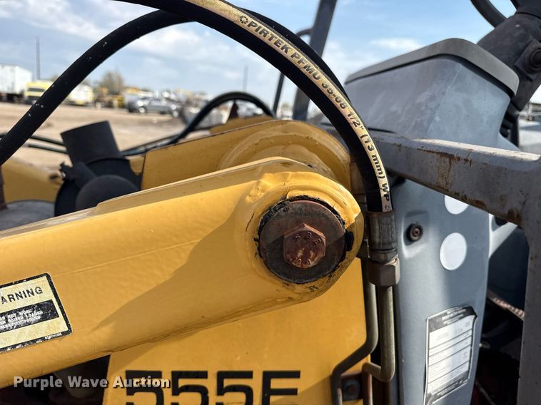 image for item EG5697 1996 New Holland 555E backhoe