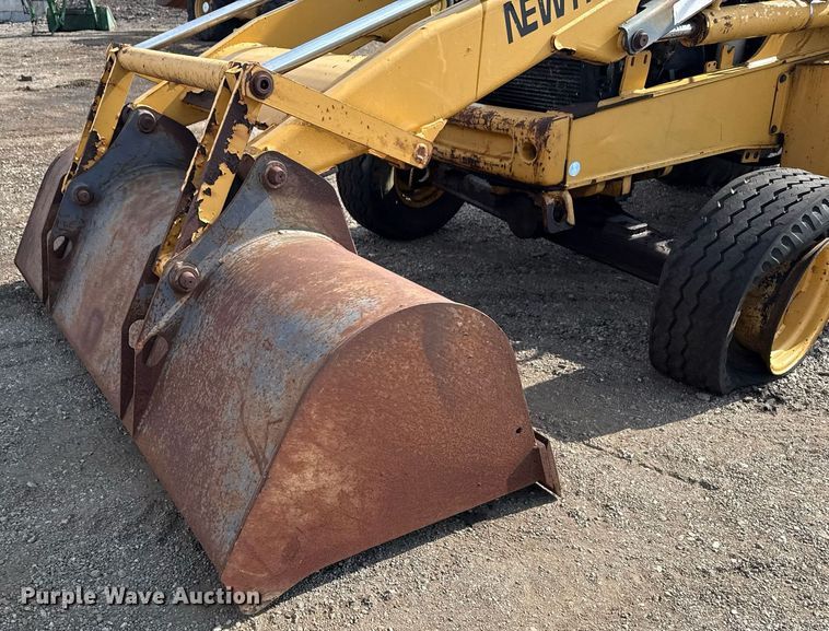 image for item EG5697 1996 New Holland 555E backhoe