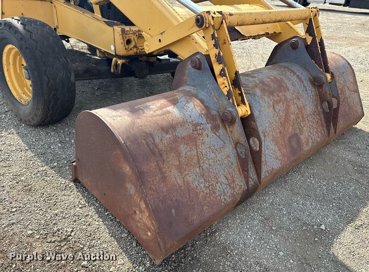 image for item EG5697 1996 New Holland 555E backhoe