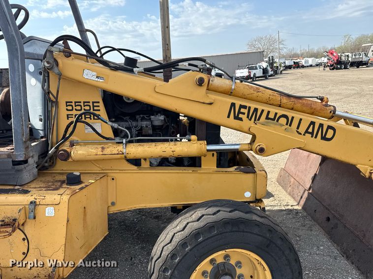 image for item EG5697 1996 New Holland 555E backhoe