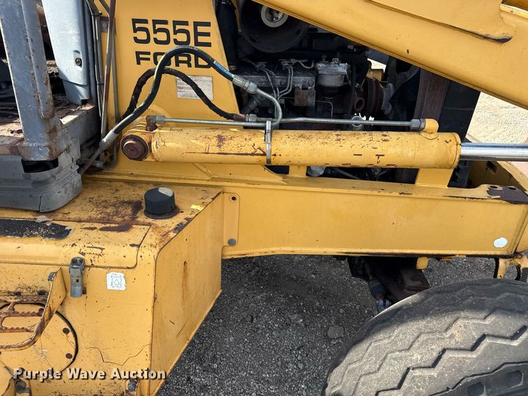 image for item EG5697 1996 New Holland 555E backhoe