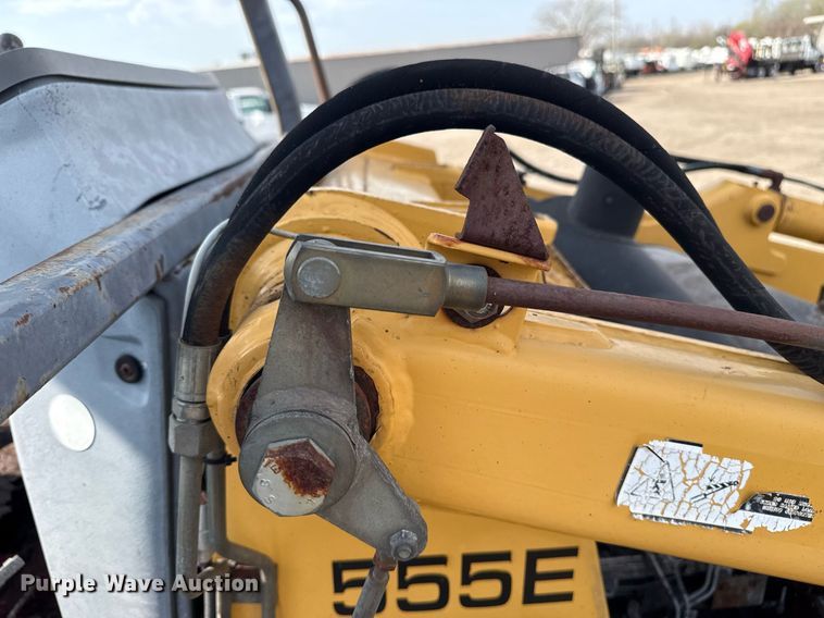 image for item EG5697 1996 New Holland 555E backhoe