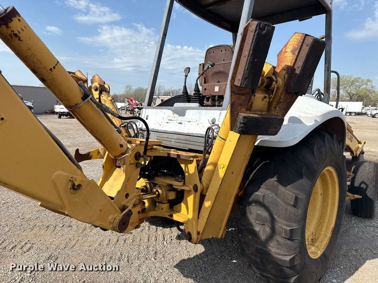 image for item EG5697 1996 New Holland 555E backhoe