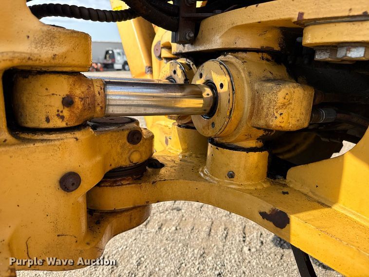 image for item EG5697 1996 New Holland 555E backhoe