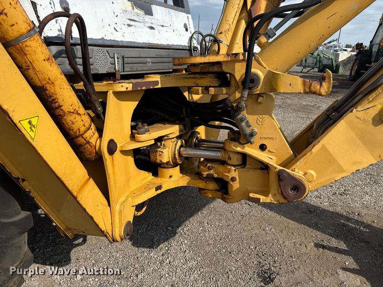 image for item EG5697 1996 New Holland 555E backhoe