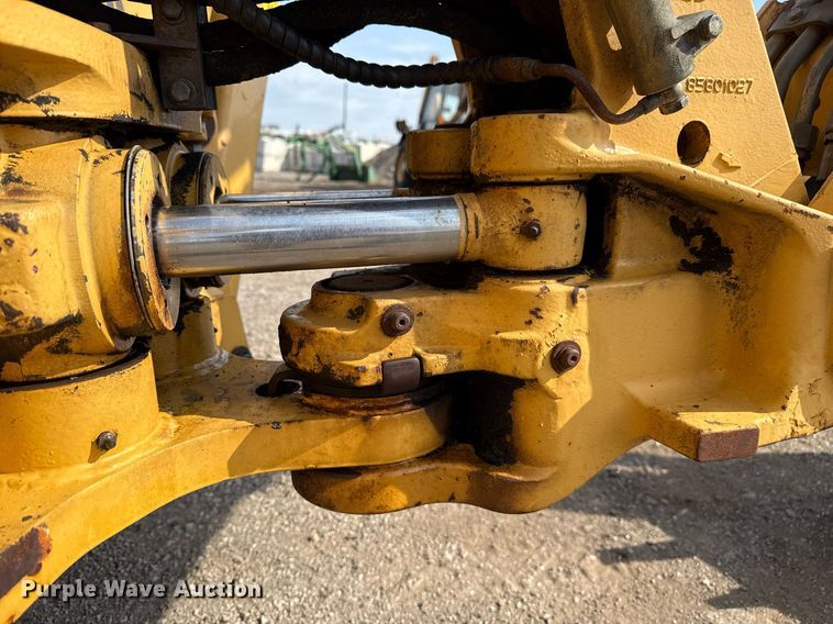 image for item EG5697 1996 New Holland 555E backhoe