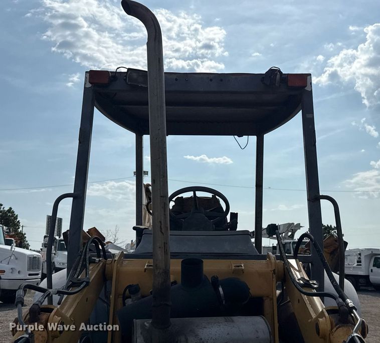 image for item EG5697 1996 New Holland 555E backhoe