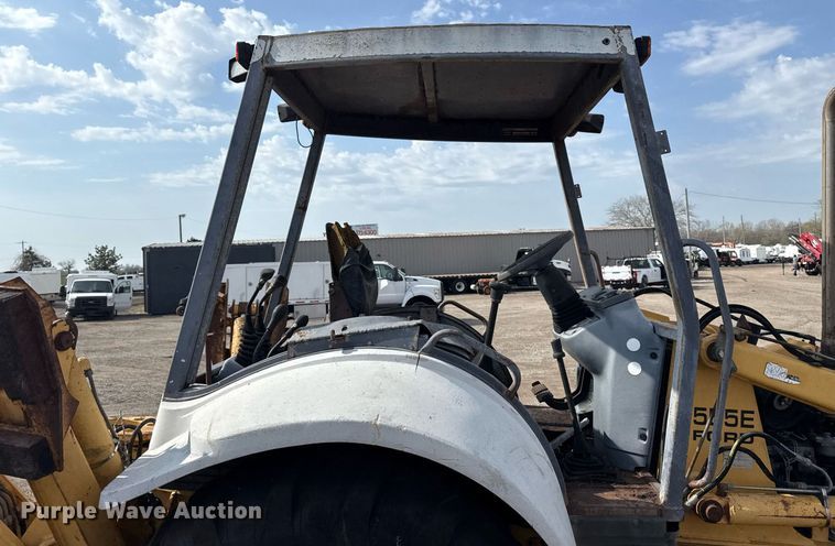 image for item EG5697 1996 New Holland 555E backhoe