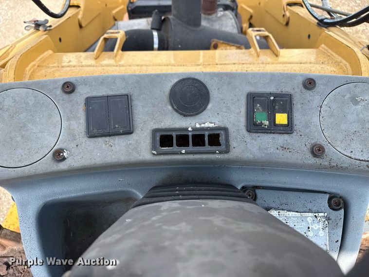 image for item EG5697 1996 New Holland 555E backhoe