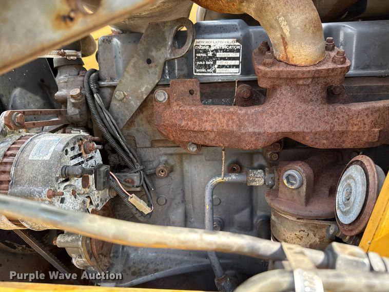 image for item EG5697 1996 New Holland 555E backhoe