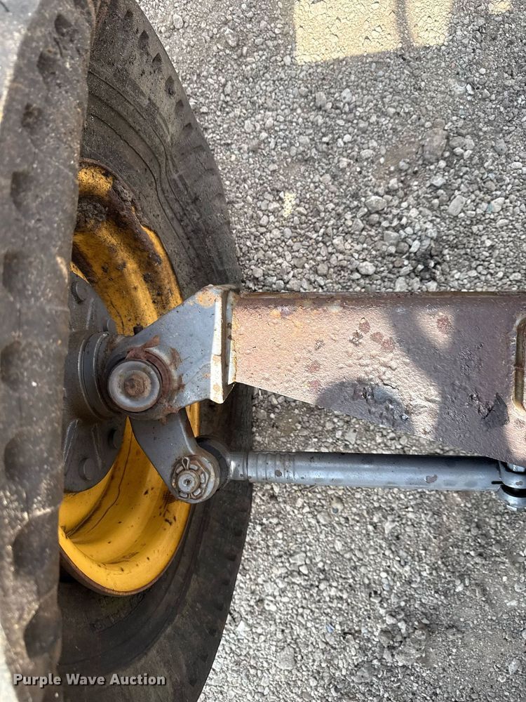 image for item EG5697 1996 New Holland 555E backhoe