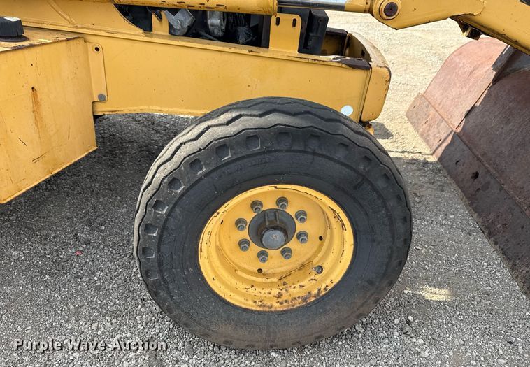 image for item EG5697 1996 New Holland 555E backhoe