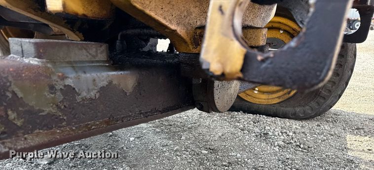 image for item EG5697 1996 New Holland 555E backhoe