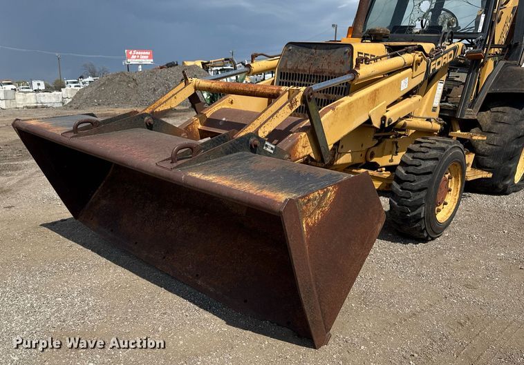 image for item EG5705 1989 Ford 555C backhoe