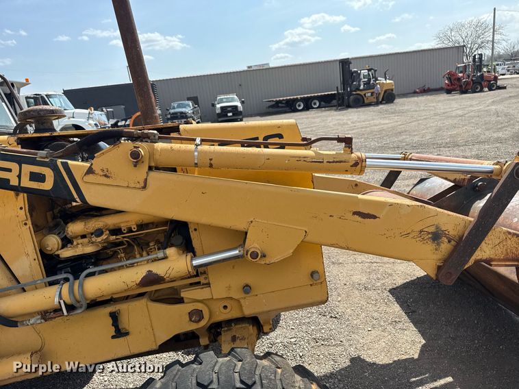 image for item EG5705 1989 Ford 555C backhoe