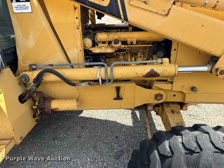 image for item EG5705 1989 Ford 555C backhoe