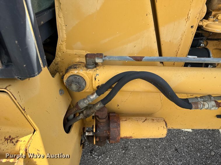 image for item EG5705 1989 Ford 555C backhoe