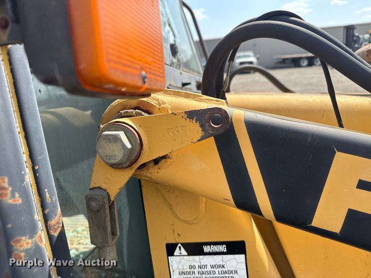 image for item EG5705 1989 Ford 555C backhoe