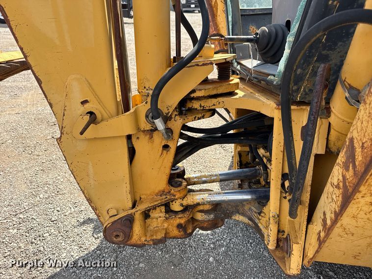 image for item EG5705 1989 Ford 555C backhoe