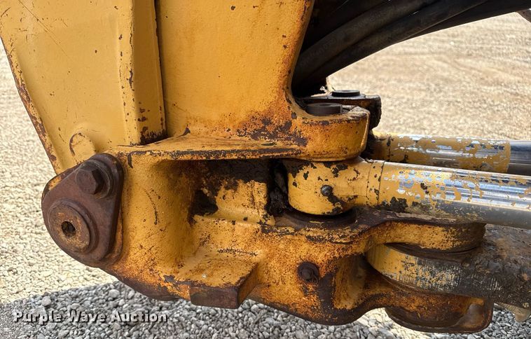 image for item EG5705 1989 Ford 555C backhoe