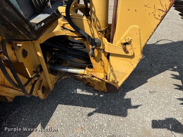image for item EG5705 1989 Ford 555C backhoe