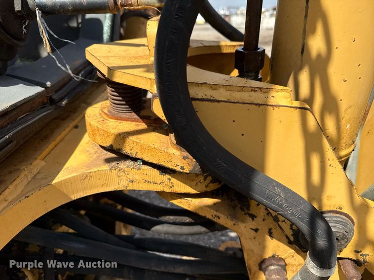 image for item EG5705 1989 Ford 555C backhoe