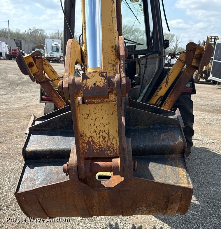 image for item EG5705 1989 Ford 555C backhoe