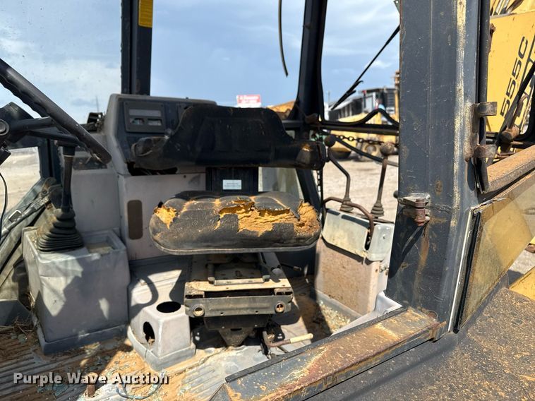 image for item EG5705 1989 Ford 555C backhoe