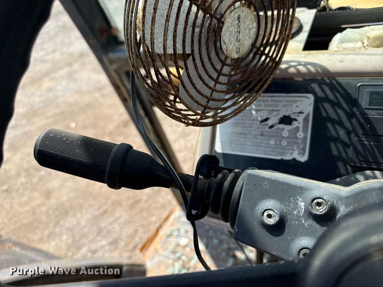 image for item EG5705 1989 Ford 555C backhoe