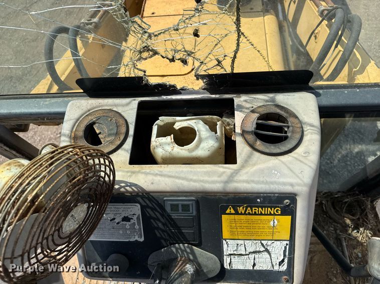 image for item EG5705 1989 Ford 555C backhoe