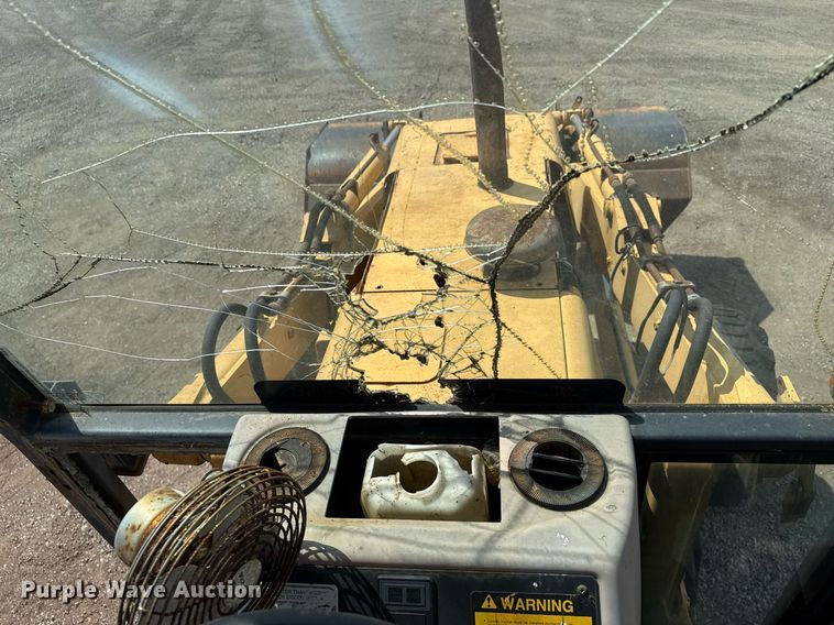 image for item EG5705 1989 Ford 555C backhoe