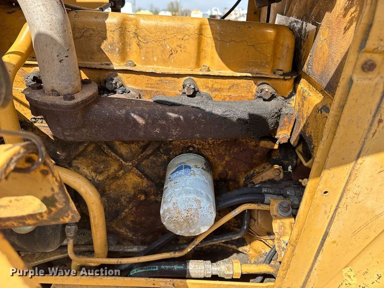 image for item EG5705 1989 Ford 555C backhoe