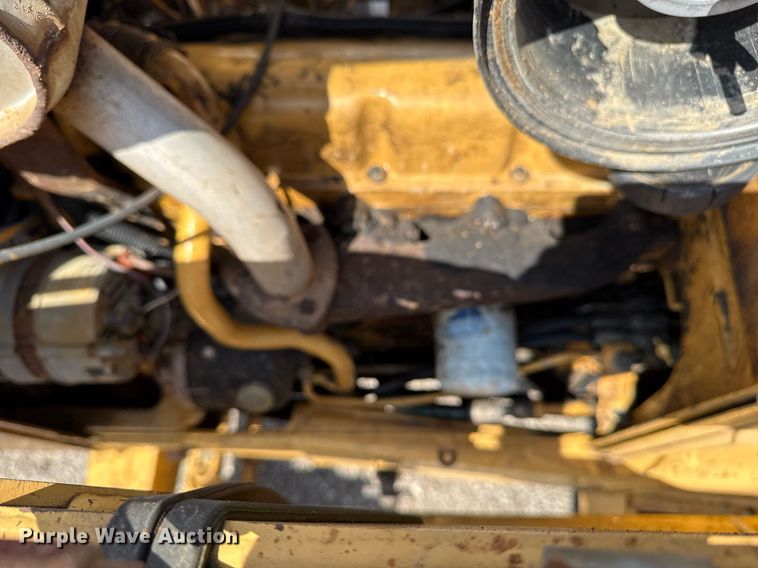 image for item EG5705 1989 Ford 555C backhoe