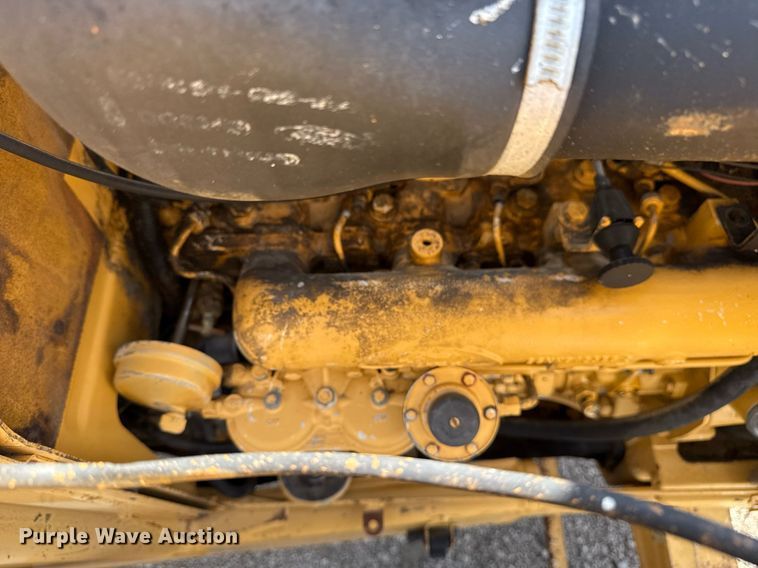 image for item EG5705 1989 Ford 555C backhoe