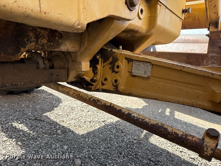 image for item EG5705 1989 Ford 555C backhoe